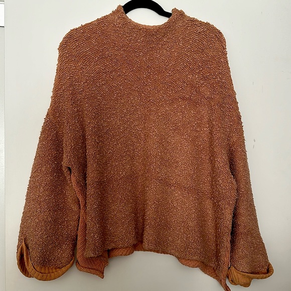 Free People Sweaters - Free People oversized sweater, well loved but in great condition!!